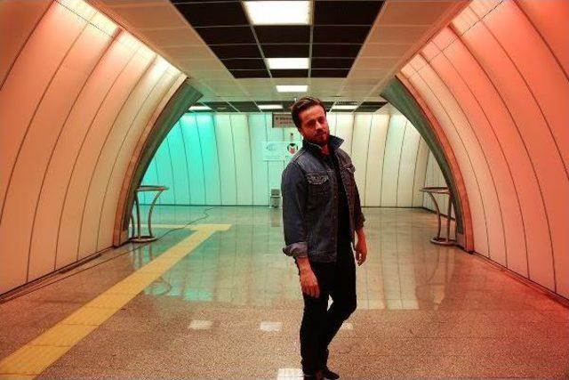 Aydın Kurtoğlu, Yeni Maxi Single ını Dinleyicilerle Buluştu 1