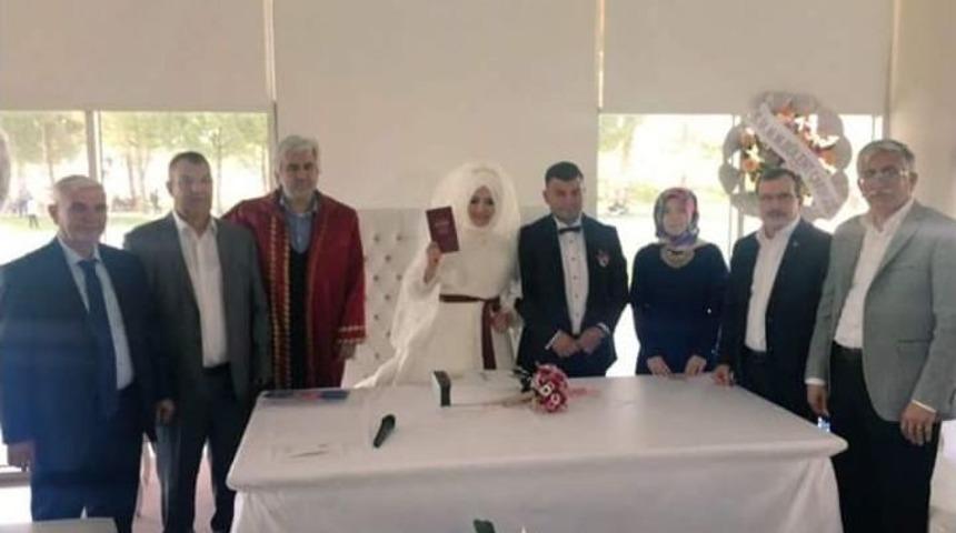 Referandum Nikah Masasına Da Taşındı