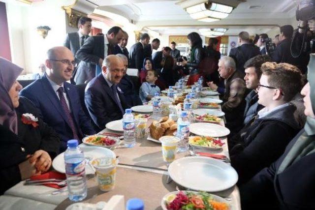 Bakan Işık: Halk, Kılı&ccedil;daroğlu na G&uuml;venmiyor (2) 3