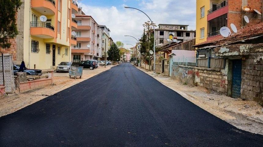 B&uuml;y&uuml;kşehir 3 Mahallede Asfalt &Ccedil;alışması Yapıyor