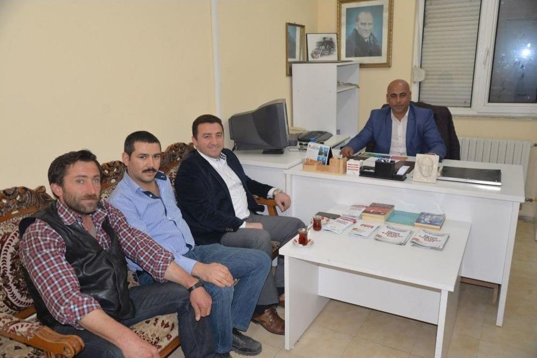 &ldquo;evet&rdquo; İ&ccedil;in Yoğun Mesai S&uuml;r&uuml;yor