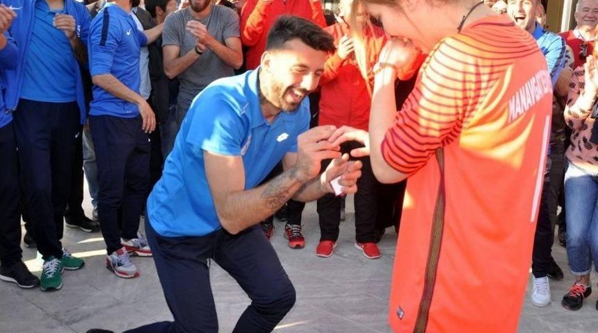 Şampiyonluk Ve Evlilik Sevinci Bir Arada