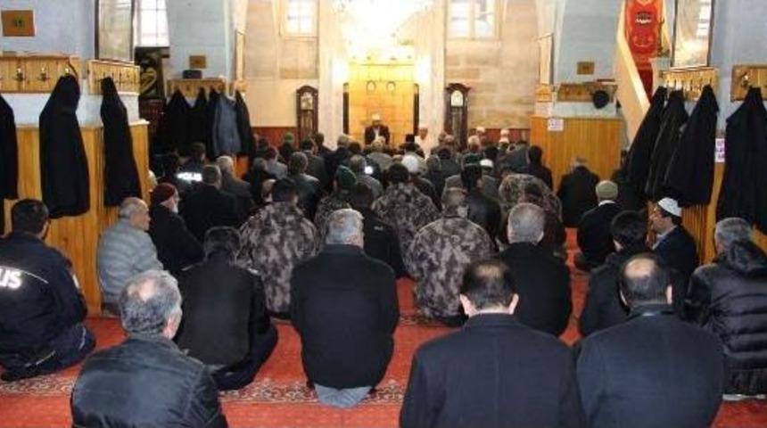 Sivas'ta Şehitler I&ccedil;in Mevlit Okutuldu