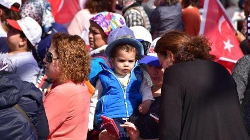 Başbakan Yıldırım'dan Kılı&ccedil;daroğlu'na: Senin 'hayır' Dediğin Anayasayı Değiştiriyoruz