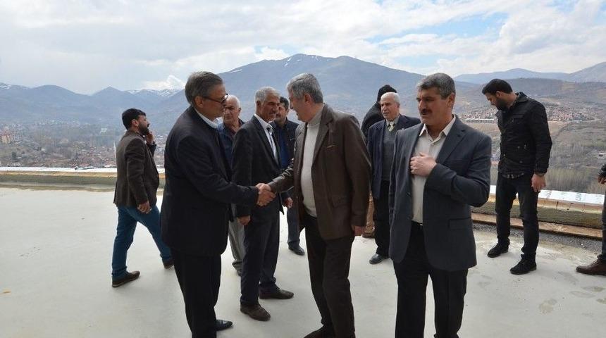 Yerli Ve Yabancı Turistler İ&ccedil;in Başlatılan Yeşilyurt Kent Parkı Yapımı S&uuml;r&uuml;yor