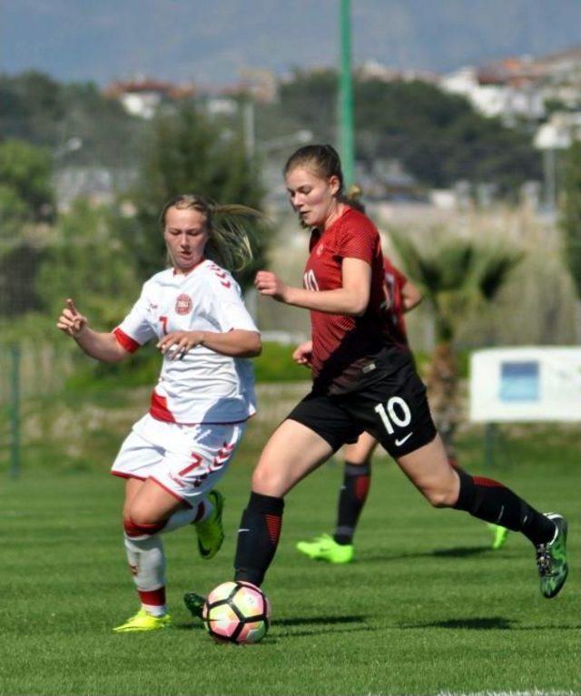 U19 Kadınlar Avrupa Şampiyonası: Türkiye-Danimarka: 0-5