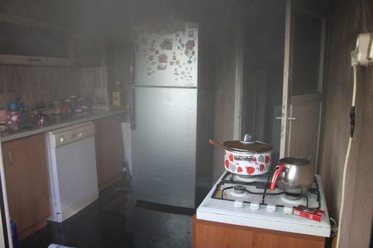 Yanan Eve Giren Anne 4 Çocuğunu Kurtardı G4