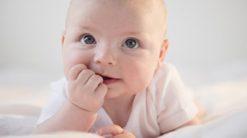 Kolik bebek nasıl sakinleşir?