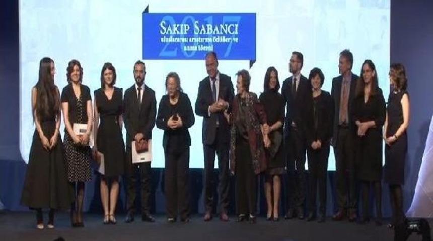 'sakıp Sabancı Uluslararası Araştırma &Ouml;d&uuml;lleri' Sahiplerini Buldu