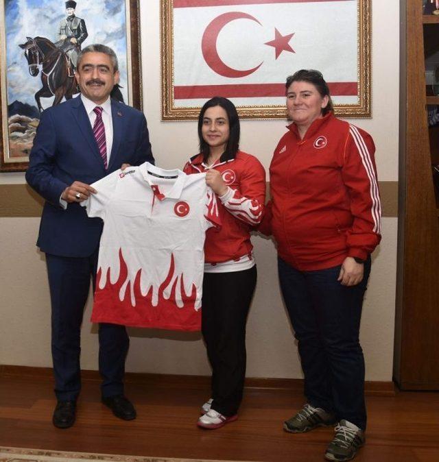 S&uuml;meyye Kazandığı Bronzla Nazilli&rsquo;nin Gururu Oldu 1