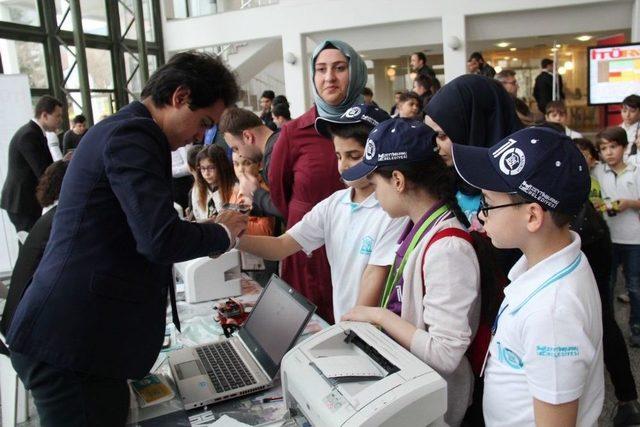 Robot Olimpiyatları’na Türk Robotlar Damga Vurdu