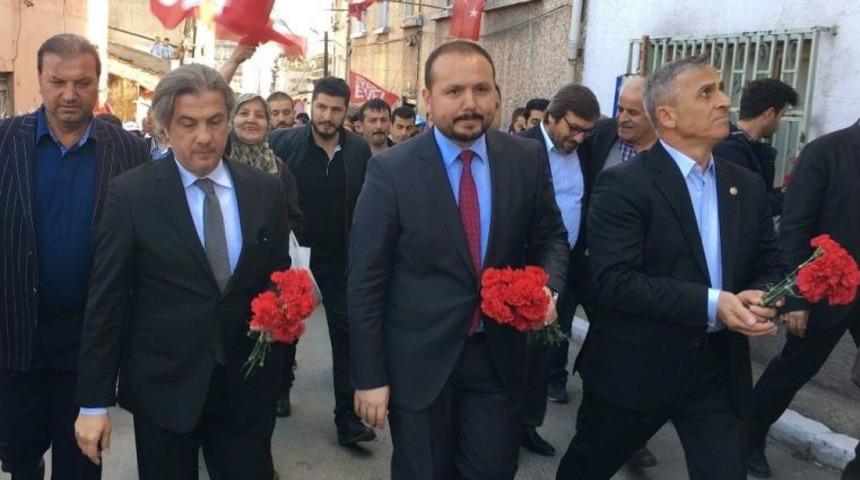 Ak Parti Beyoğlu İl&ccedil;e Başkanlığı,hacıahmet Mahallesi&rsquo;nde &rsquo;sevgi Y&uuml;r&uuml;y&uuml;ş&uuml;&rsquo; Ger&ccedil;ekleştirdi