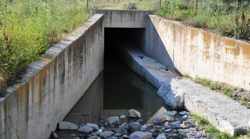 Ankara'da Sulama Kanalına Giren 8 Yaşındaki Suriyeli &Ccedil;ocuk Boğuldu