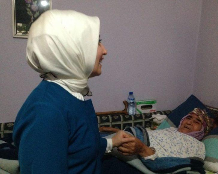 Esra Tüfenkci Ulu Çınarlarla İftarda Buluştu G3