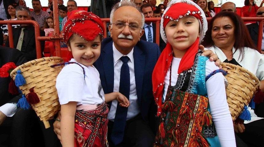 Bayraklı&rsquo;da 23 Nisan&rsquo;a &Ouml;zel Derya Uluğ Konseri