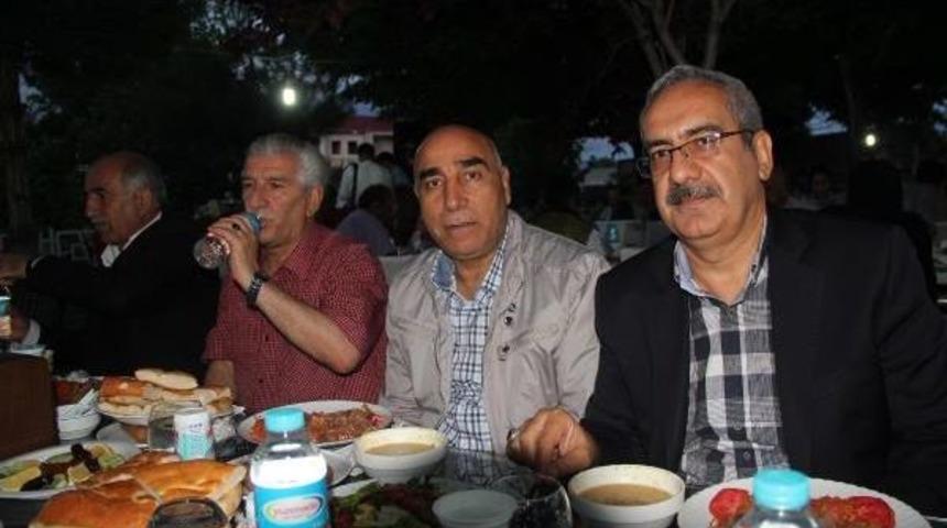 Ak Partili Yılmaz: İyi Yetişmiş Gen&ccedil; N&uuml;fus, Milleti B&ouml;lmek Isteyenlere En G&uuml;zel Cevap