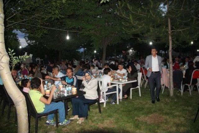 Ak Partili Yılmaz: İyi Yetişmiş Genç Nüfus, Milleti Bölmek Isteyenlere En Güzel Cevap