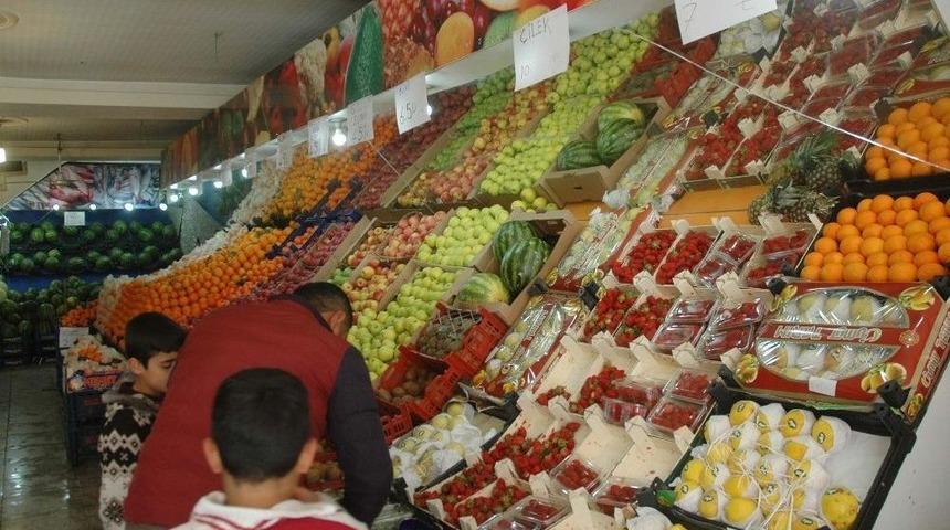 Van&rsquo;da Sebze Meyve Fiyatları D&uuml;şm&uuml;yor