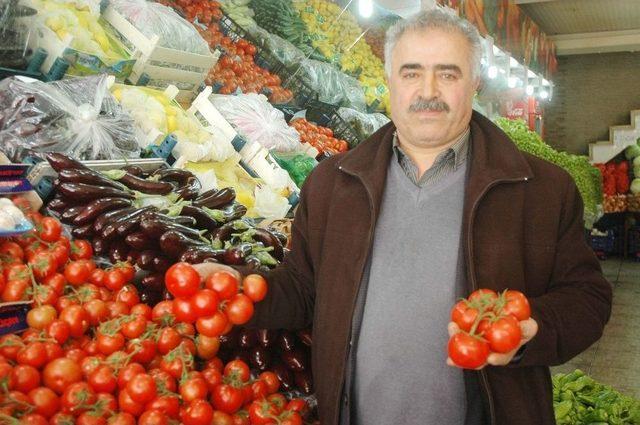 Van&rsquo;da Sebze Meyve Fiyatları D&uuml;şm&uuml;yor 3