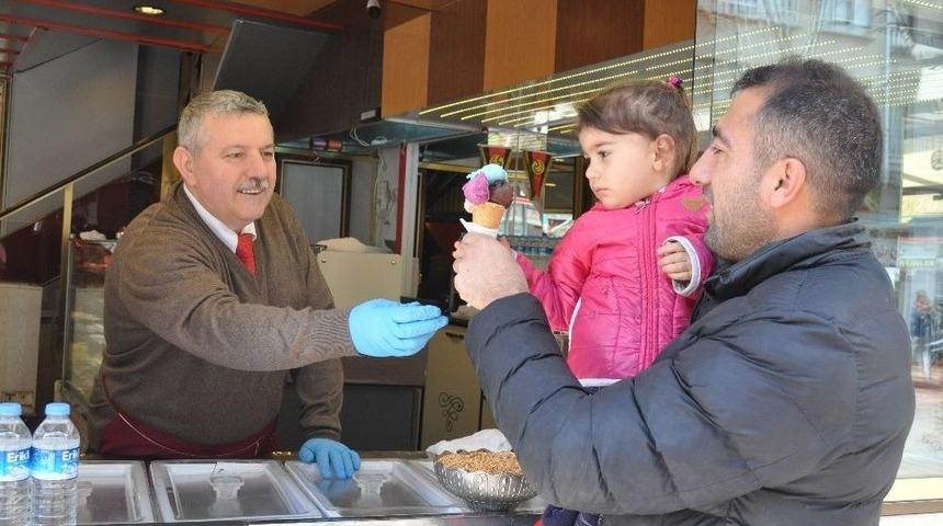 Makedonya&rsquo;dan Gelen Brownika Dondurması Yaza Damga Vuracak