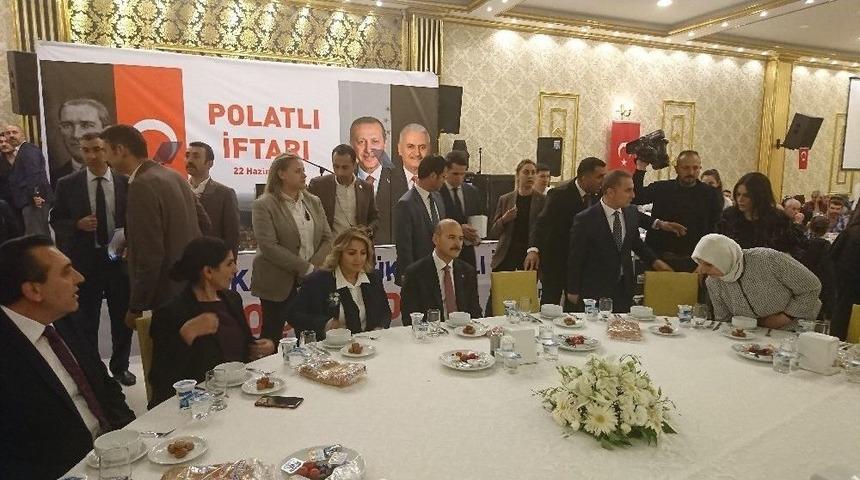 Polatlılılar Ak Parti Polatlı İl&ccedil;e Teşkilatının İftar Yemeğinden Bir Araya Geldi