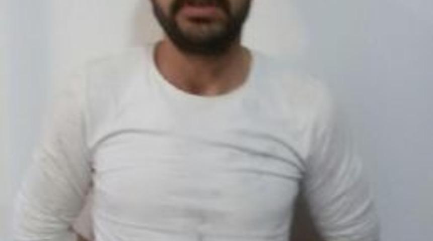 Trafikte Tartıştığı S&uuml;r&uuml;c&uuml;y&uuml; Arkasından Ateş Ederek Vurdu