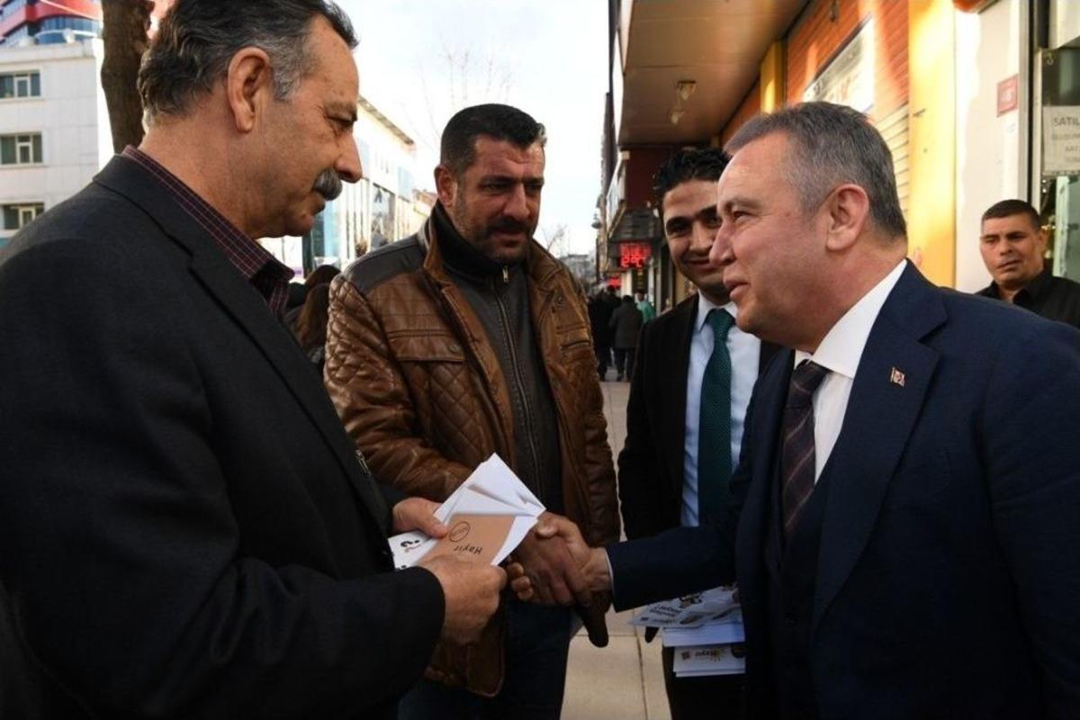 Başkan B&ouml;cek Van&rsquo;da Sevgiyle Karşılandı