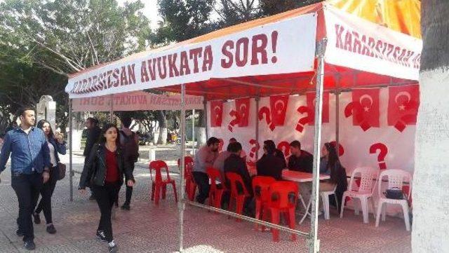 Chp'nin 'kararsızsan Avukata Sor' Çadırı