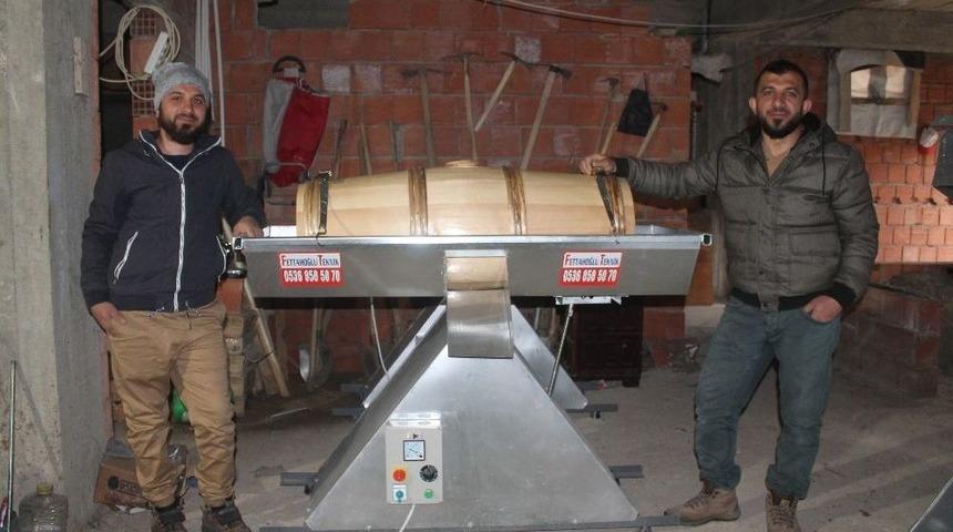 Amcası Eziyet &Ccedil;ekmesin Diye Makine &Uuml;rettiler, Şimdi Seri &Uuml;retime Ge&ccedil;tiler