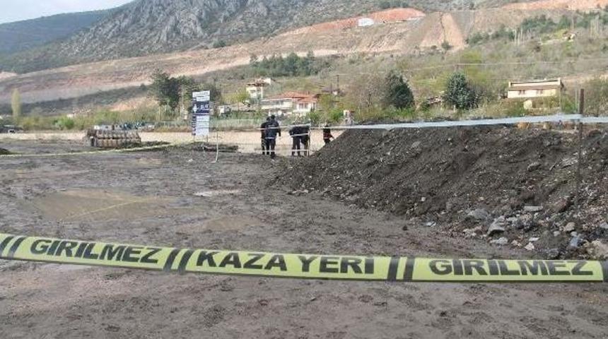 Yeşilırmak'a  U&ccedil;an Otomobilin S&uuml;r&uuml;c&uuml;s&uuml; Kayıp