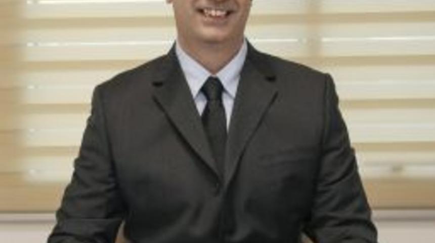 Kadınlar &Ouml;ğle Tatilinde Botoks Yaptırıyor