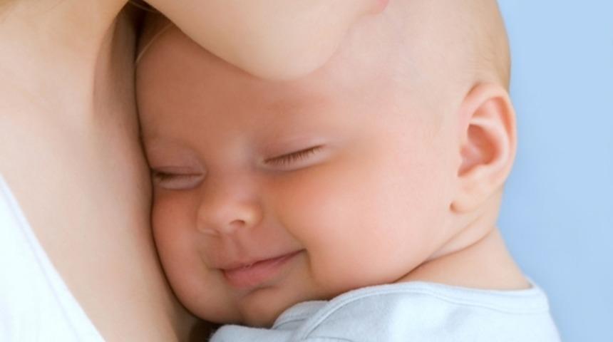 Kilolu doğan bebekleri sağlıklı sanmayın!