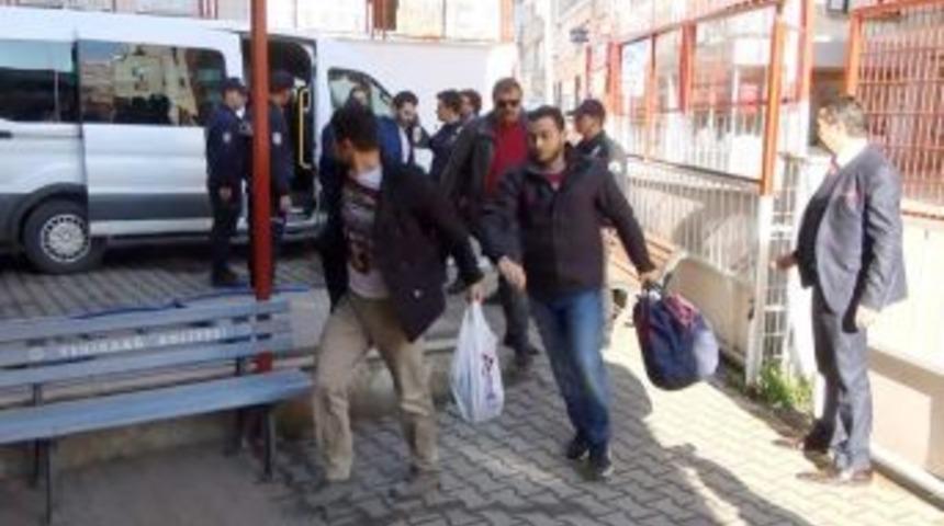 Tekirdağ&rsquo;da 12 Asker Fet&ouml;&rsquo;den Tutuklandı
