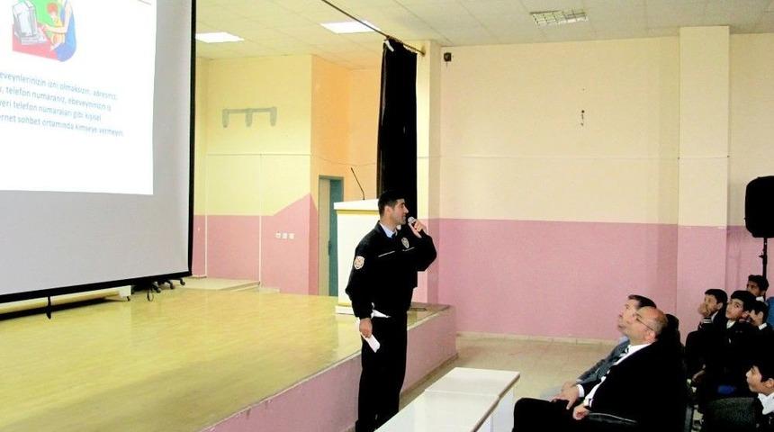 Araban&rsquo;da Siber Farkındalık Ve İnternet G&uuml;venliği Konulu Seminer