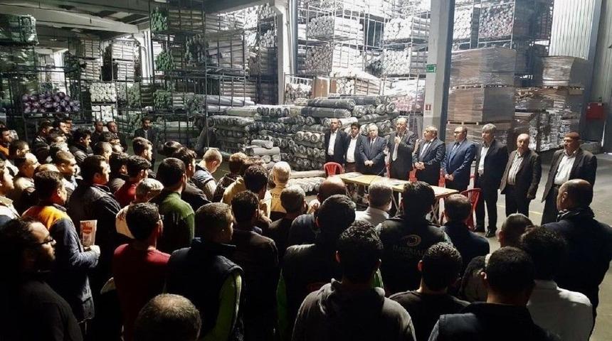 Milletvekili Ko&ccedil;er Halı Fabrikası &Ccedil;alışanları İle Bir Araya Geldi
