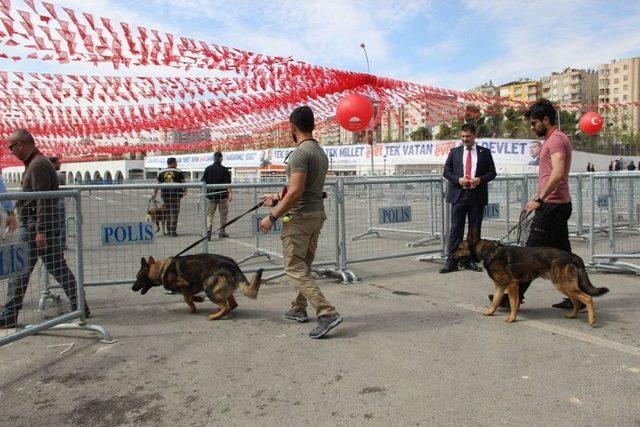 Cumhurbaşkanı Erdoğan’ın Programı Öncesi Alanda Arama Yapıldı