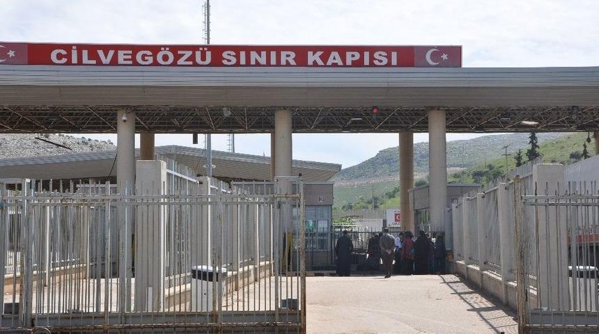 Cilveg&ouml;z&uuml; Sınır Kapısı Yolcu Girişlerine Kapandı
