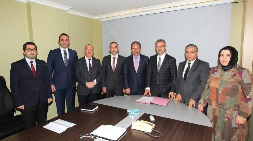 Gaziler Dağı İ&ccedil;in İmzalar Atıldı