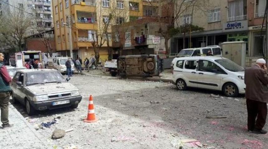 Diyarbakır'da Patlama; 1 &Ouml;l&uuml;, 4 Yaralı (3) - Yeniden