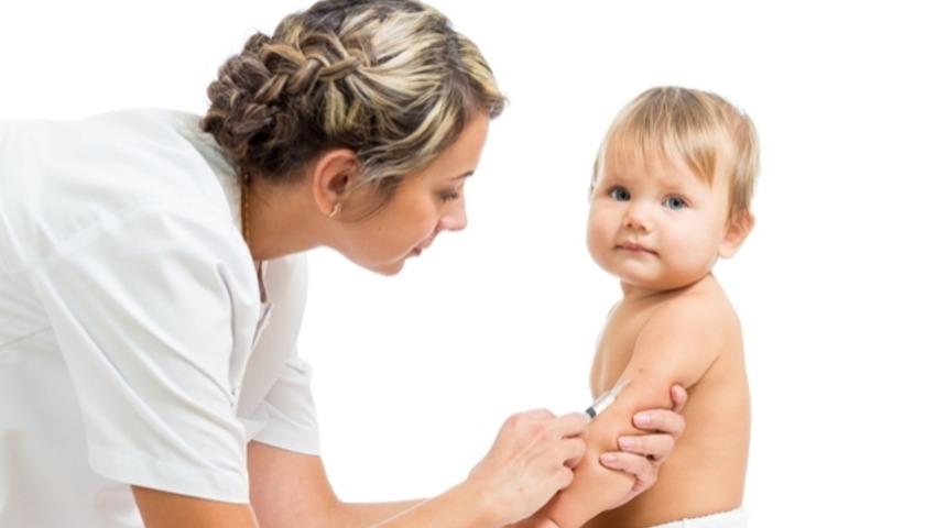 Bebek ve &ccedil;ocuklar i&ccedil;in aşı takvimi