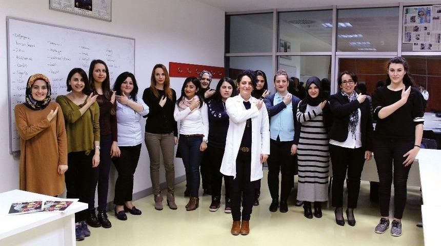 Sessiz D&uuml;nyanın Sesi Oluyorlar