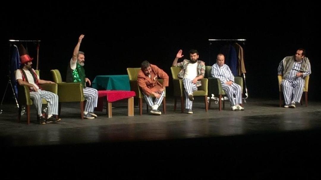 &rsquo;pijamaları Adamlar&rsquo; G&uuml;lme Krizine Soktu