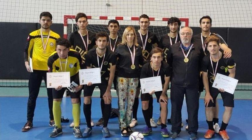 Osmanlıspor&rsquo;un Gen&ccedil;leri Okulda Da Ses Getirdi