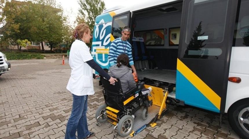 Nil&uuml;fer Belediyesi&rsquo;nden Se&ccedil;im G&uuml;n&uuml; Engelsiz Ulaşım