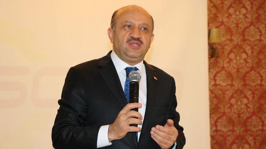 Bakan Fikri Işık Sakarya Makine İmalat&ccedil;ılar Birliği &Uuml;yeleriyle Bir Araya Geldi