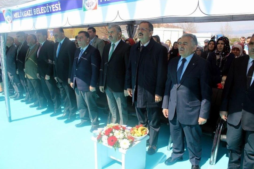 Melikgazi Belediyesi Tarafından Yaptırılan G&ouml;kkent Pazar Yeri Ve Sosyal Tesisleri Tanıtıldı