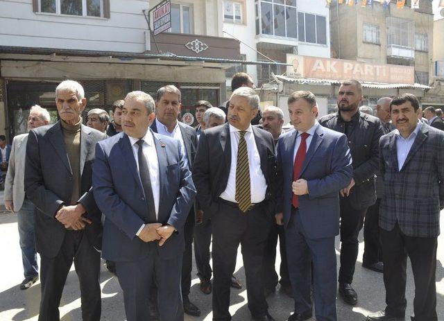 Şanlıurfa’da Düğün Gibi Miting Konvoyu