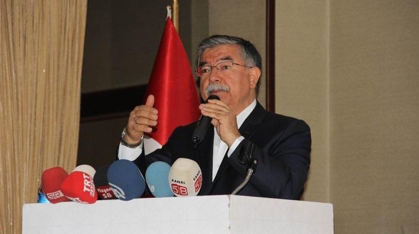 Bakan Yılmaz: "yeni M&uuml;fredatı Halk Oylamasından Sonra Onaylayacağız"