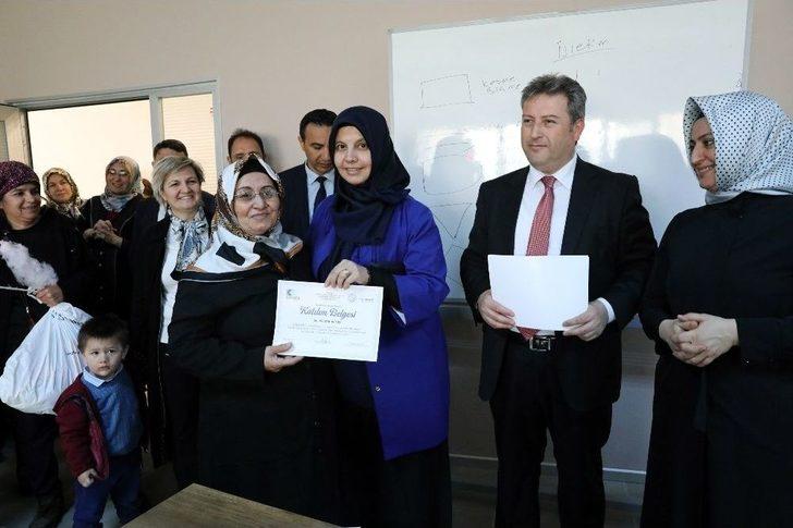 Kadın Kültür Merkezi İlk Mezunlarını Verdi G1