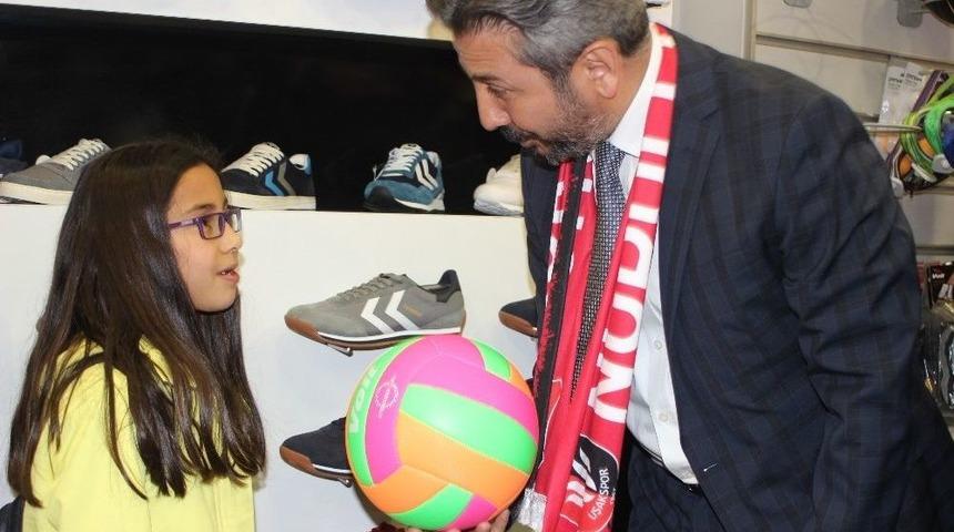 Tbmm Başkanvekili Ahmet Aydın &ldquo;evet&rdquo; İ&ccedil;in Uşak&rsquo;a Geldi